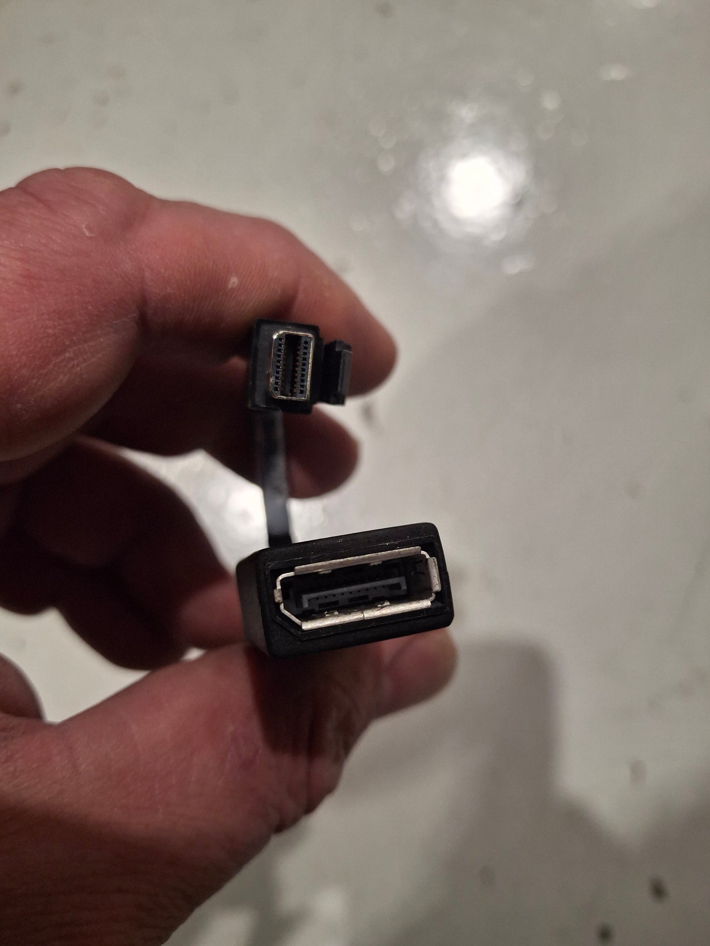 HP 703216-001 Mini DisplayPort to DisplayPort DP Latching Adapter